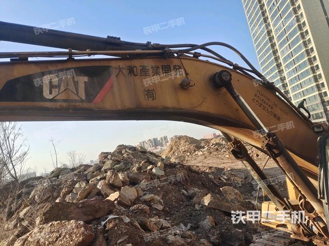 大臂整體?右側(cè)（工作和回轉(zhuǎn)裝置）