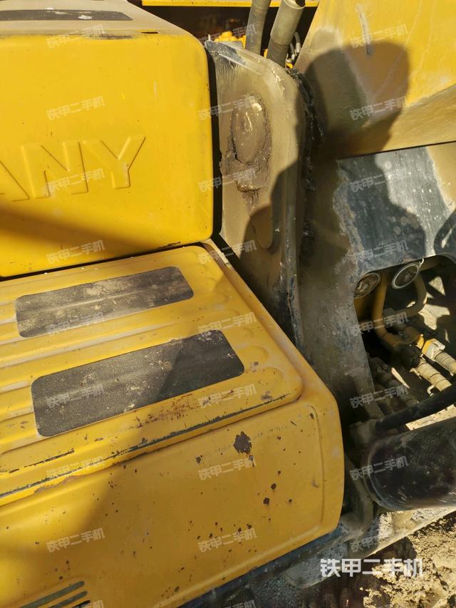 大臂根部?斜視（工作和回轉(zhuǎn)裝置）