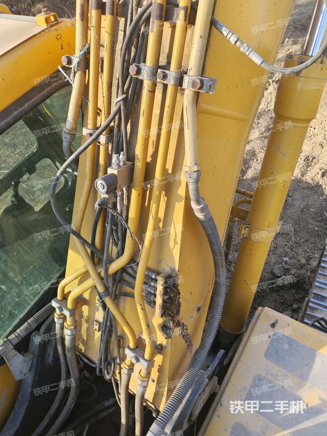 大臂背部俯視（工作和回轉裝置）