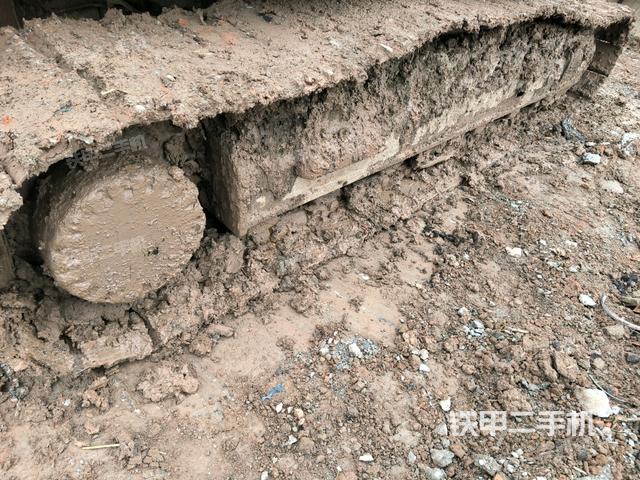 右側(cè)履帶整體（行走機構(gòu)）