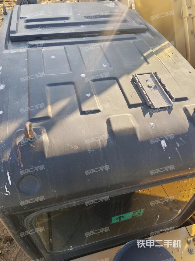 駕駛室頂部俯視（上車部件）