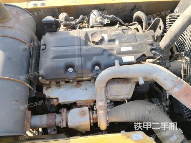 發(fā)動(dòng)機(jī)室（上車部件）