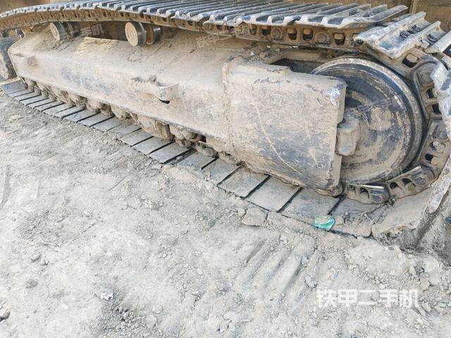 左導(dǎo)向輪（行走機(jī)構(gòu)）