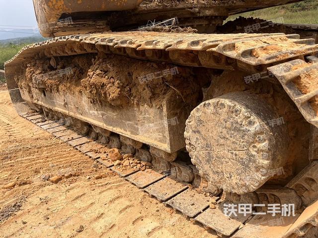 左侧履带整体 (行走机构) 左侧履带整体 (行走机构)