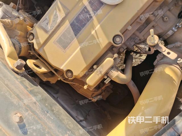 中央回轉(zhuǎn)接頭特寫（上車部件）