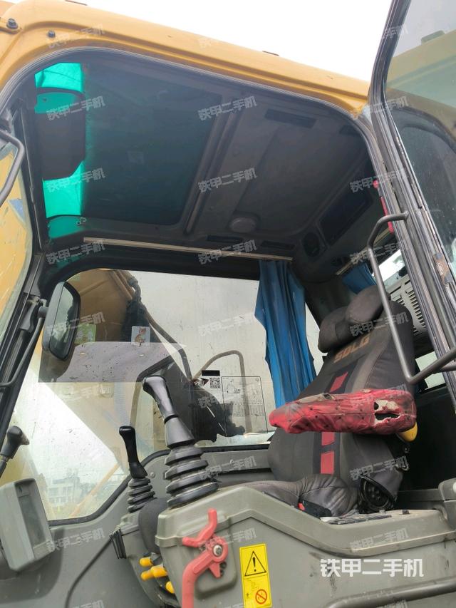 座椅后部（駕駛室部分）