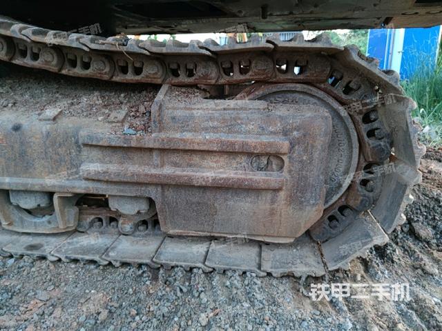 右侧行走马达盖板(行走机构) 右侧行走马达盖板(行走机构)