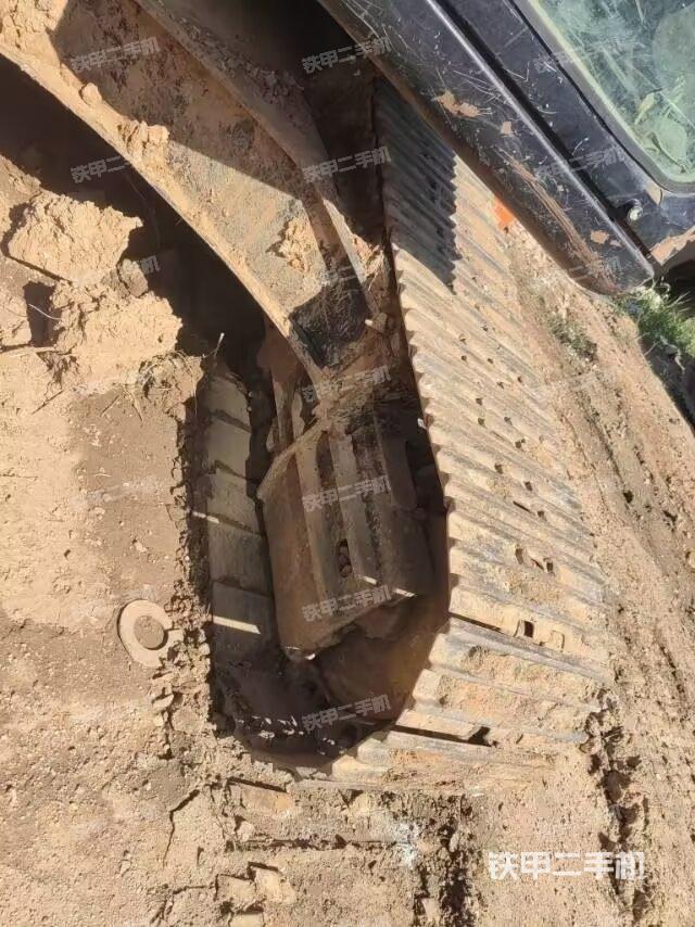 左側行走馬達蓋板（行走機構）