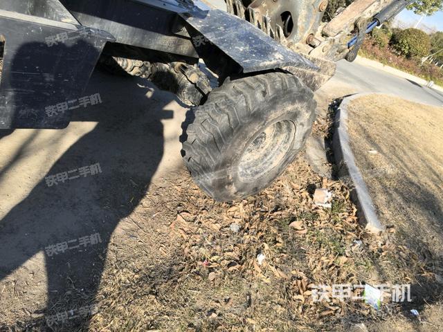 右驅(qū)動(dòng)輪(行走機(jī)構(gòu)) 右驅(qū)動(dòng)輪(行走機(jī)構(gòu))