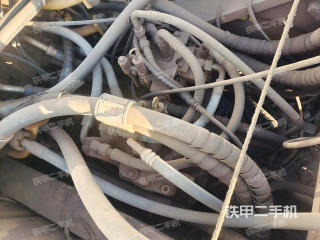 駕駛室頂部俯視（上車部件）