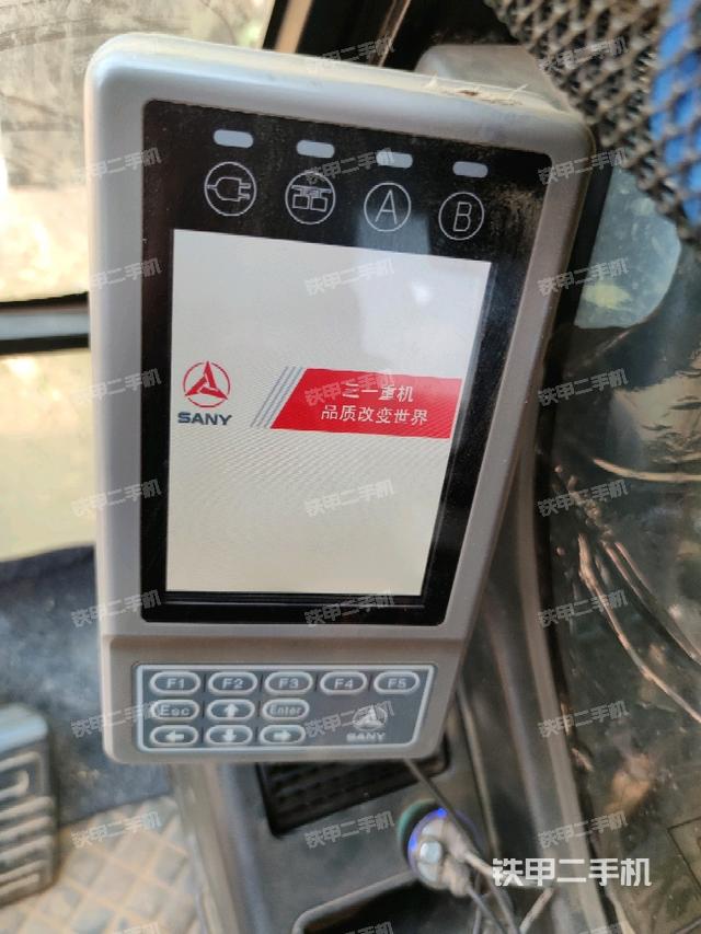 顯示屏?(駕駛室部分) 顯示屏?(駕駛室部分)