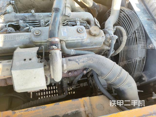 發(fā)動機整體俯視(整機外觀) 發(fā)動機整體俯視(整機外觀)