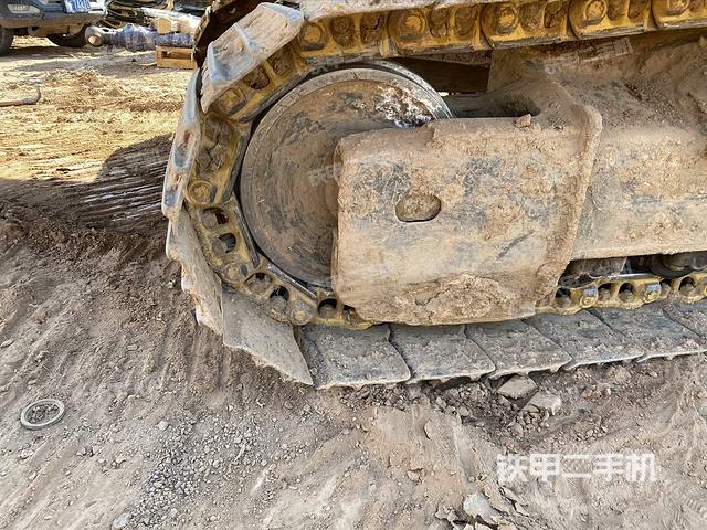 右側(cè)履帶整體（行走機(jī)構(gòu)）