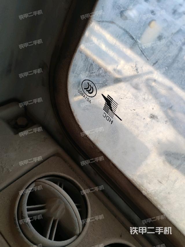 后窗玻璃角標(biāo)（駕駛室部分）