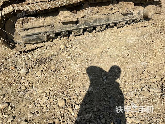 左驅(qū)動(dòng)輪（行走機(jī)構(gòu)）