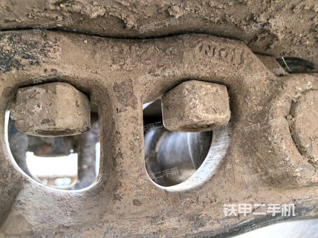 右驅(qū)動(dòng)輪（行走機(jī)構(gòu)）