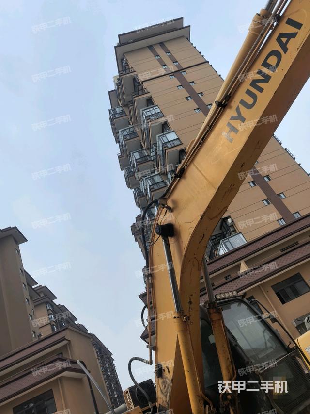 大臂整體?右側（工作和回轉裝置）