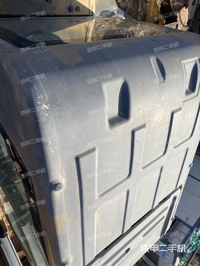 駕駛室頂部俯視（上車部件）