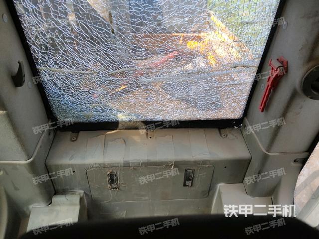座椅后部(駕駛室部分) 座椅后部(駕駛室部分)