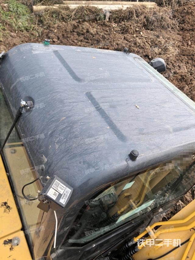 駕駛室頂部（整機(jī)外觀）