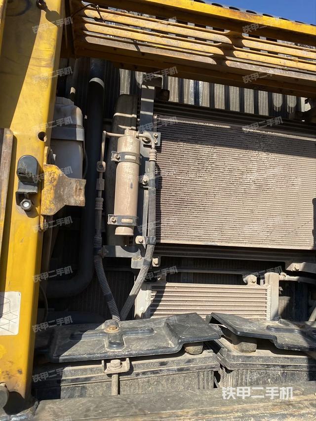 散熱器正面（大件艙室）