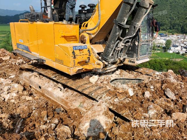 右前45(整機(jī)外觀) 右前45(整機(jī)外觀)