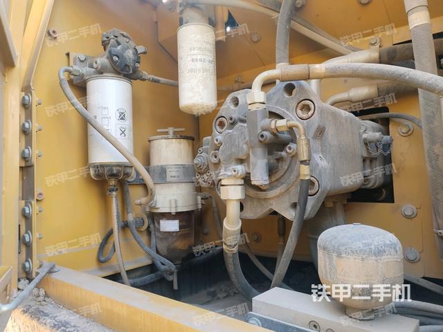 液壓泵斜45?左（大件艙室）