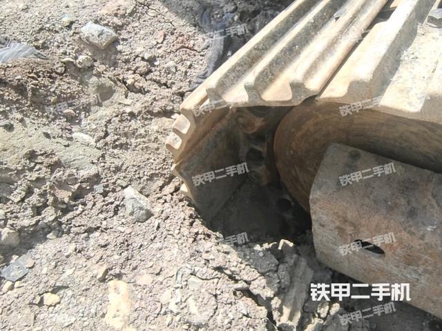 左驅(qū)動(dòng)輪（行走機(jī)構(gòu)）