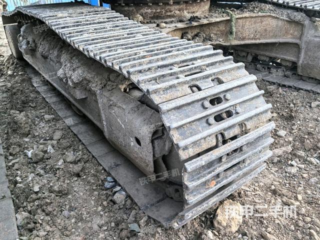 左側(cè)履帶整體?（行走機(jī)構(gòu)）