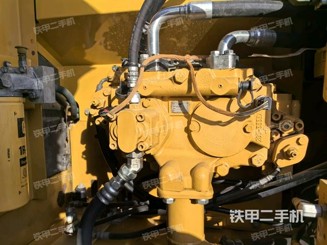 電瓶(大件艙室) 電瓶(大件艙室)