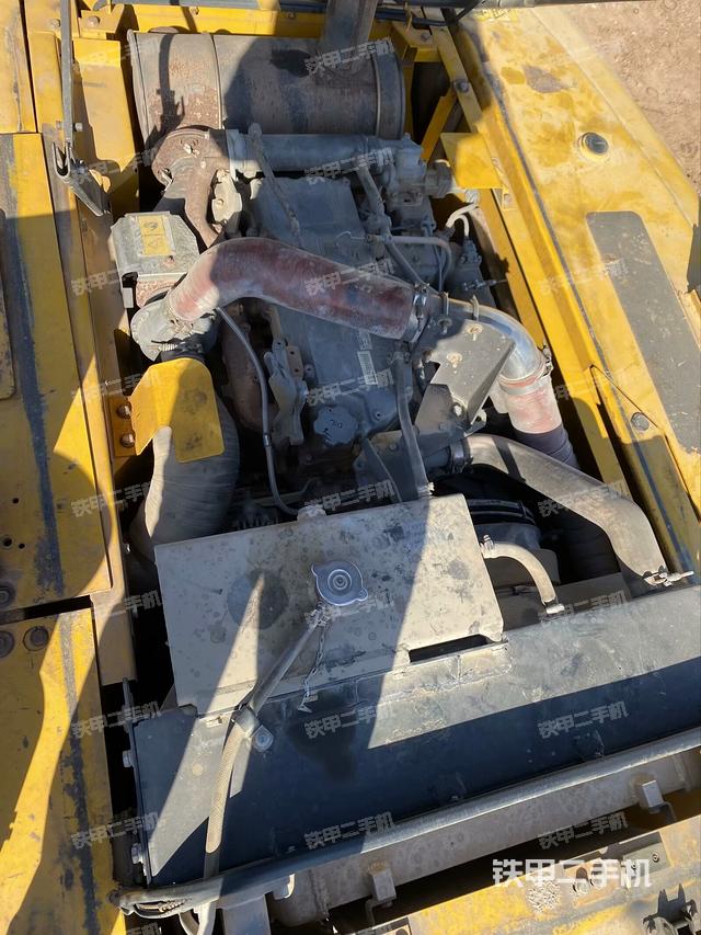 氣門室蓋螺絲特寫（上車部件）