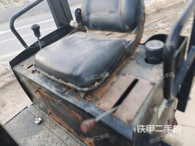 操作把手（壓路機(jī)駕駛室）