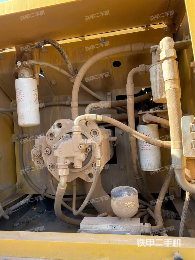 液壓泵斜45?左（大件艙室）