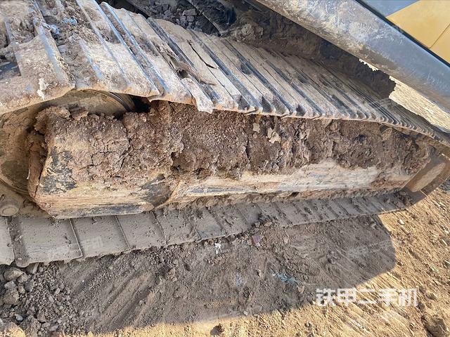 左側(cè)履帶整體?（行走機(jī)構(gòu)）