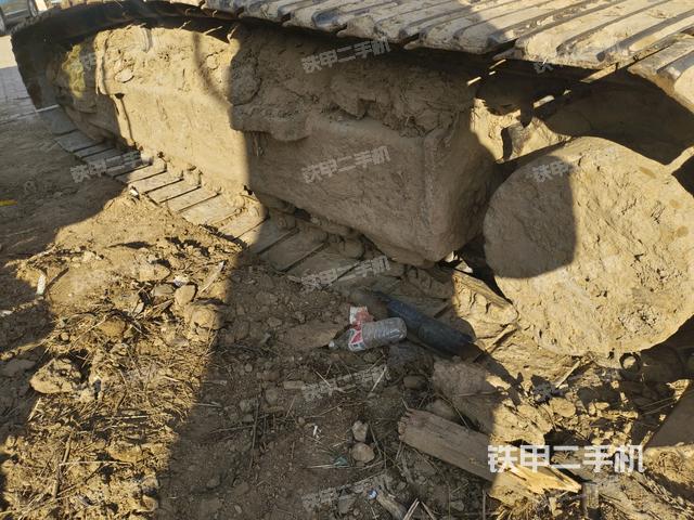 左側(cè)履帶整體?（行走機(jī)構(gòu)）