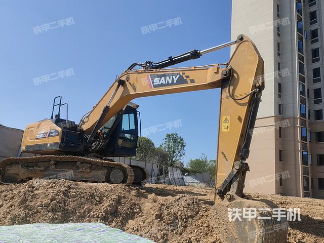 右前45(整機(jī)外觀) 右前45(整機(jī)外觀)