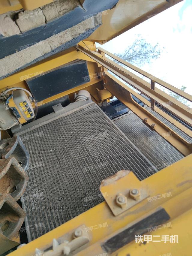 散熱器正面（大件艙室）