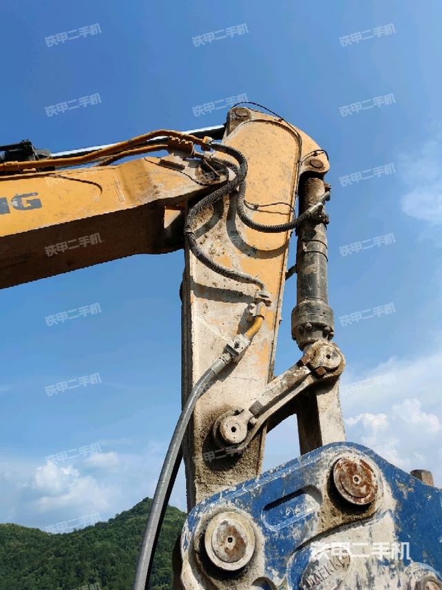 小臂整體右前(工作和回轉(zhuǎn)裝置) 小臂整體右前(工作和回轉(zhuǎn)裝置)