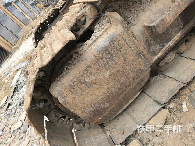 右側行走馬達蓋板（行走機構）