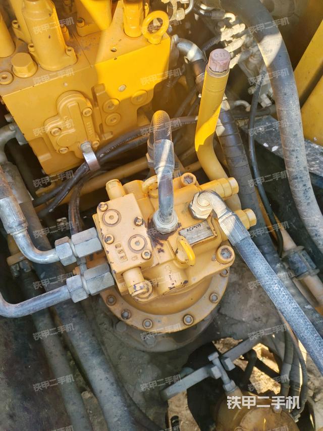 回轉(zhuǎn)馬達(dá)（上車部件）