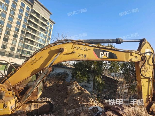 大臂根部?斜視（工作和回轉(zhuǎn)裝置）