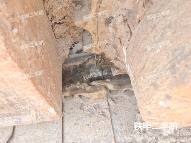 左導(dǎo)向輪（行走機(jī)構(gòu)）