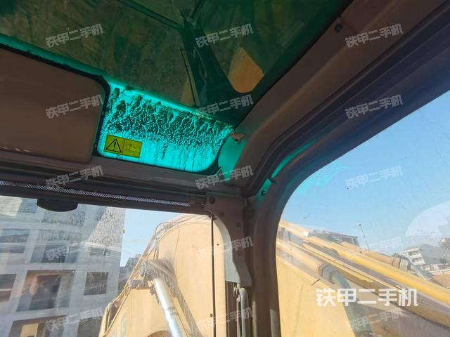座椅后部(駕駛室部分) 座椅后部(駕駛室部分)