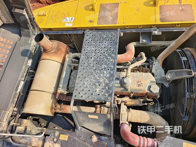發(fā)動(dòng)機(jī)整體俯視(整機(jī)外觀) 發(fā)動(dòng)機(jī)整體俯視(整機(jī)外觀)