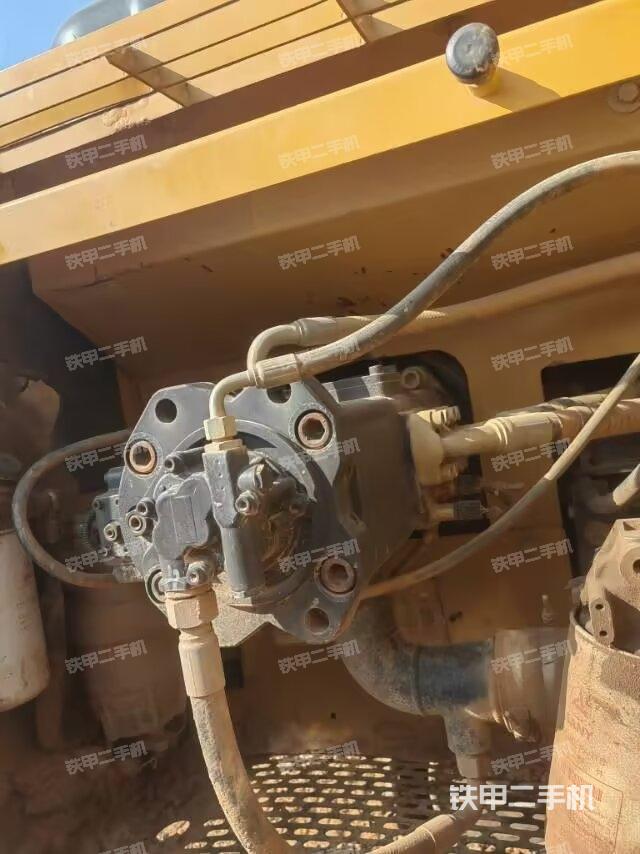 液壓泵斜45?左（大件艙室）