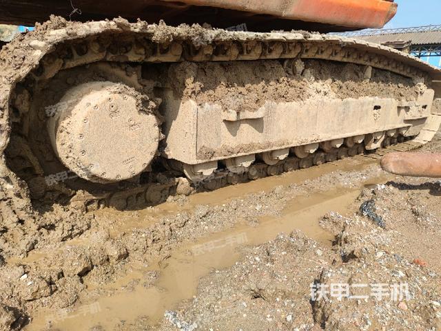 右侧履带整体（行走机构）