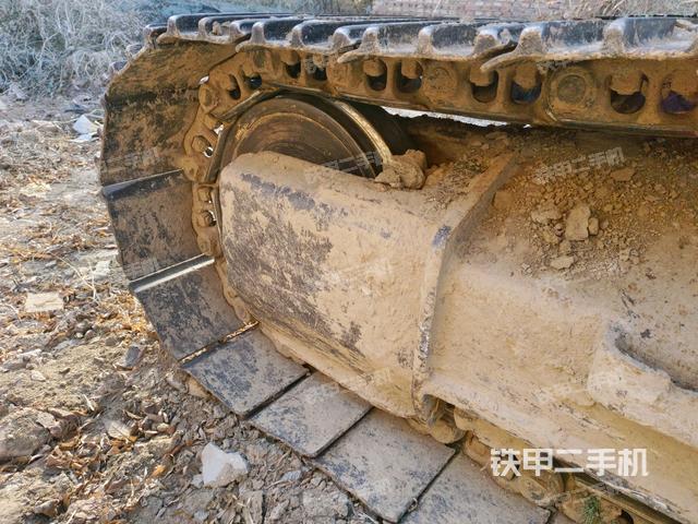 右驅動輪（行走機構）