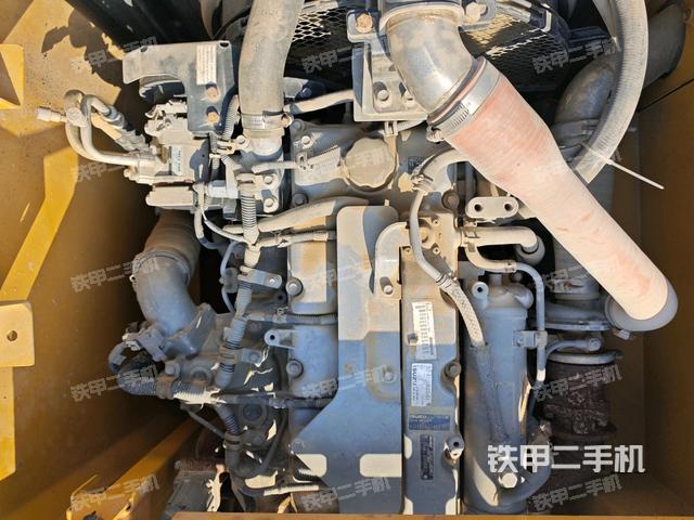 發(fā)動(dòng)機(jī)整體俯視(整機(jī)外觀) 發(fā)動(dòng)機(jī)整體俯視(整機(jī)外觀)