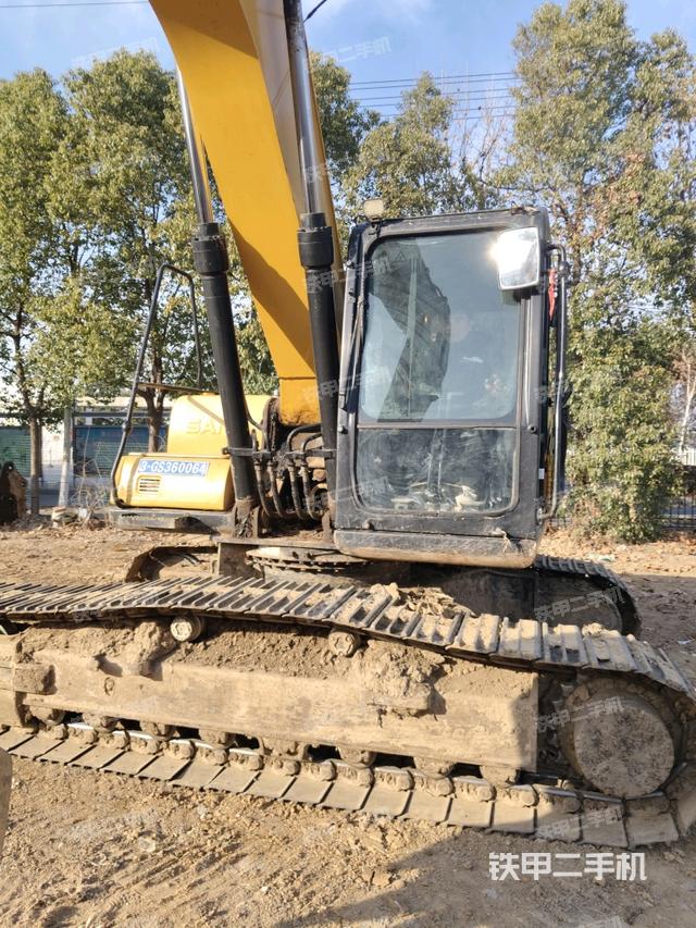 大臂油缸整體?豎拍（工作和回轉(zhuǎn)裝置）