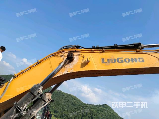 大臂整體?右側(cè)(工作和回轉(zhuǎn)裝置) 大臂整體?右側(cè)(工作和回轉(zhuǎn)裝置)
